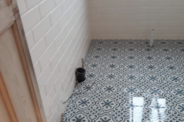 bathroom tiling hertfordshire